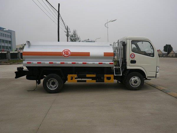 Refueling Truck