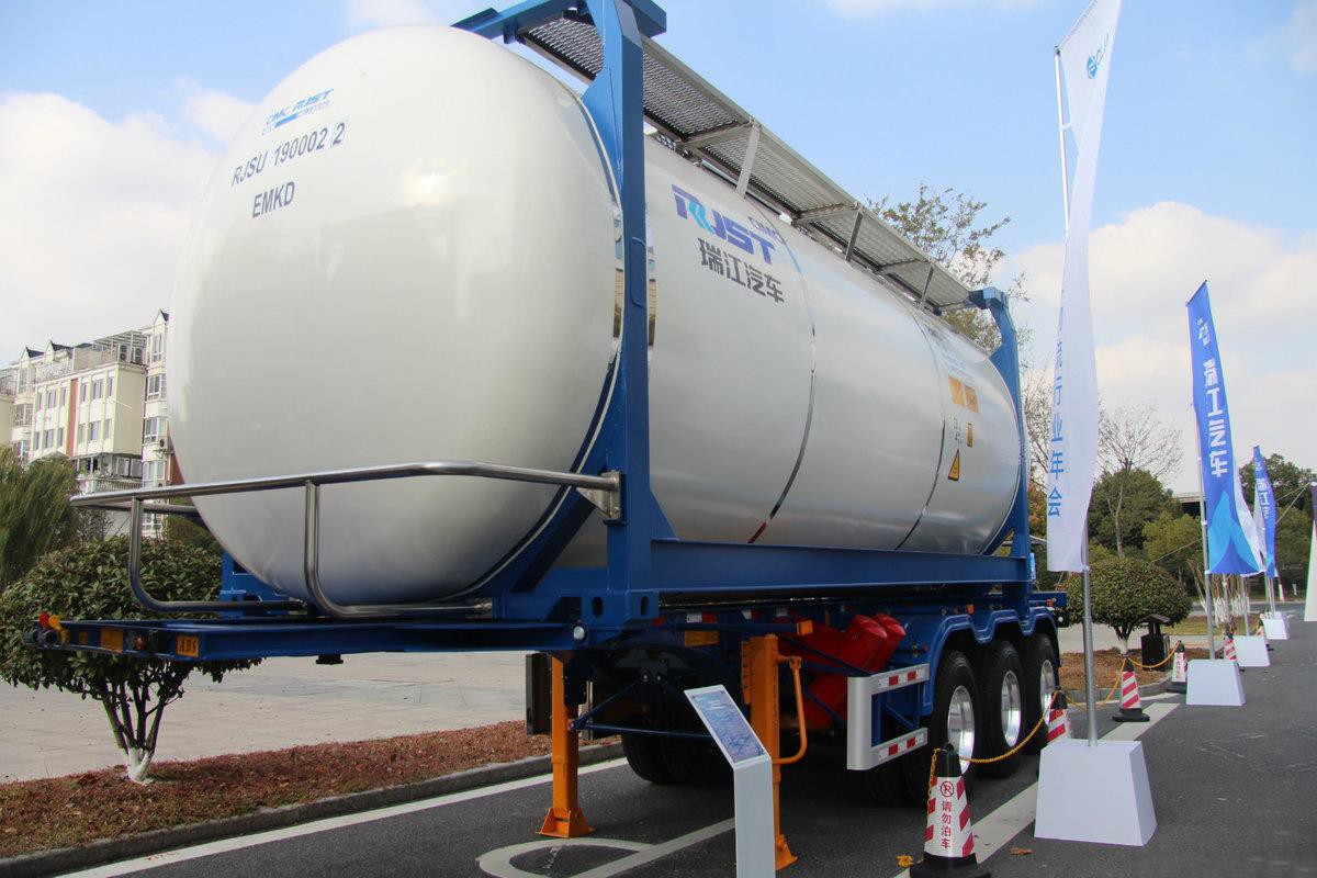 CIMC Released New Model Aluminum Tank Trailer 9