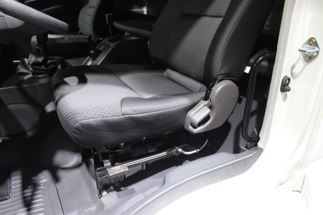 ISUZU GIGA Air suspension seat