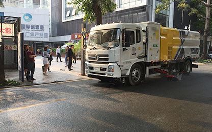 Street Sweeping Truck 4