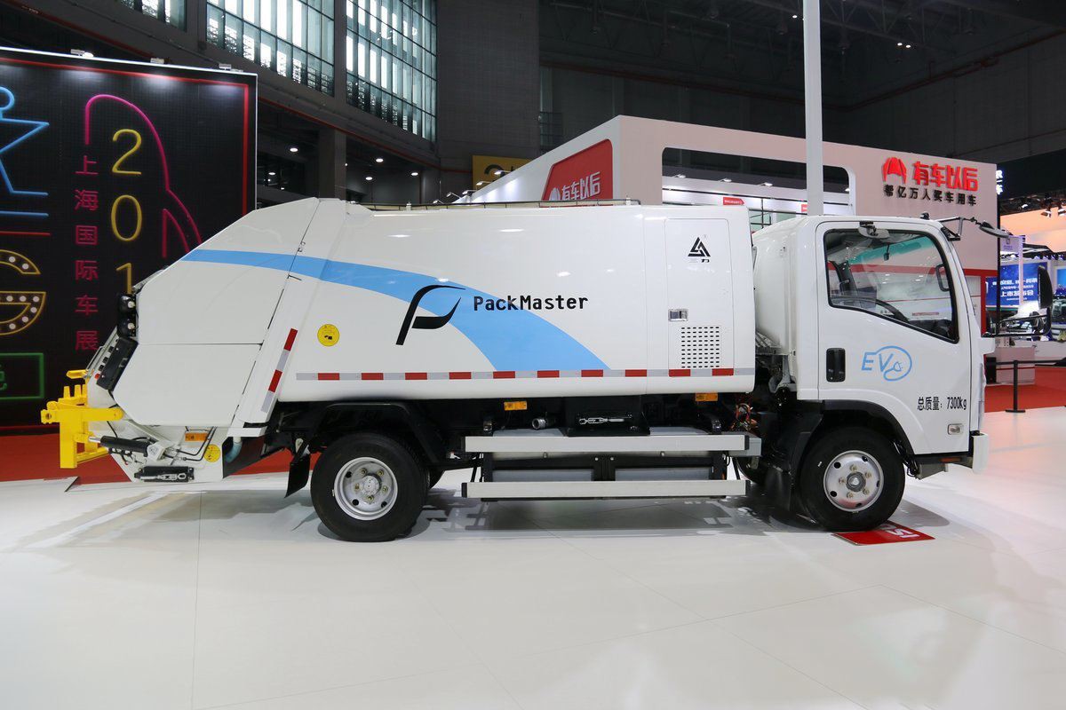 ISUZU New Energy Garbage Truck (4)