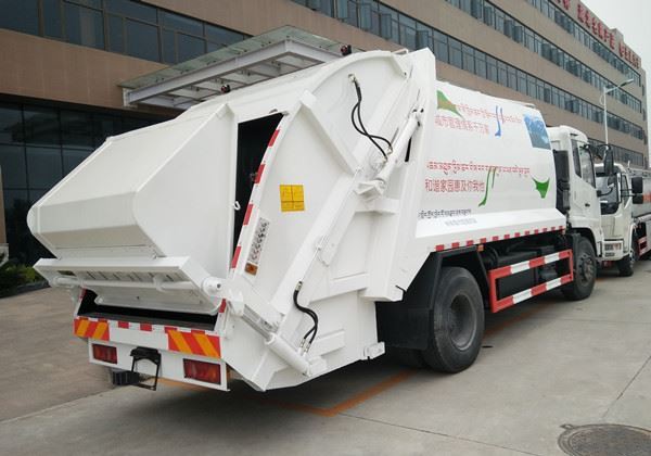 Municipal Solid Waste Collection Truck (10)