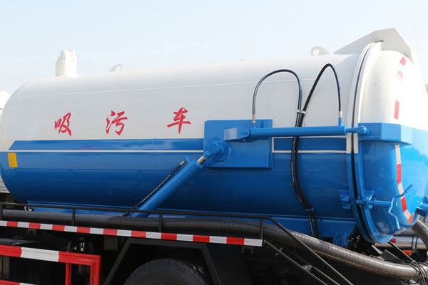 6x4 Sewage Tanker Truck (9).jpg