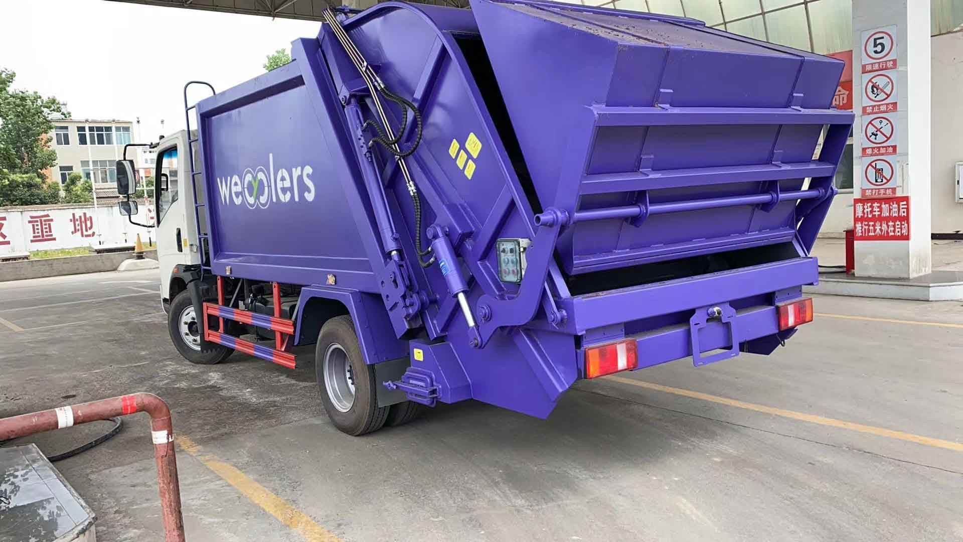 Truck Mounted Solid Waste Compactor (1).jpg