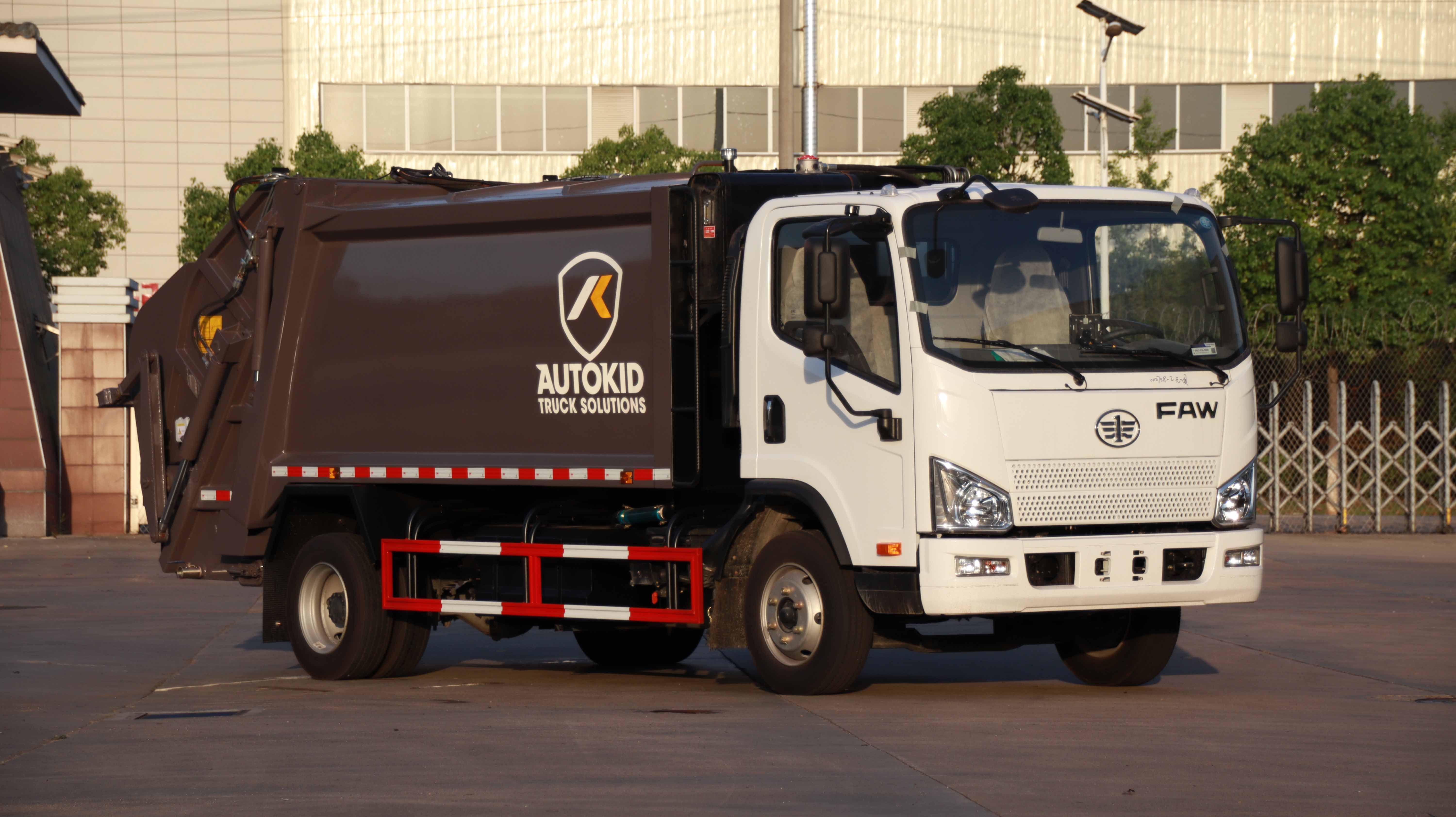 FAW 10CBM RHD Waste Collection Truck (1)