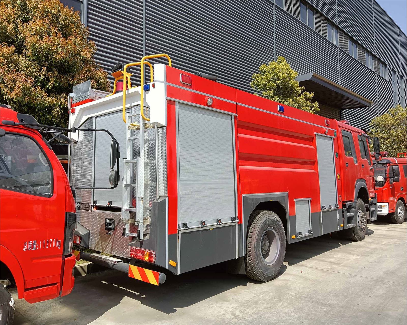 10 ton HOWO Fire Water Truck 3