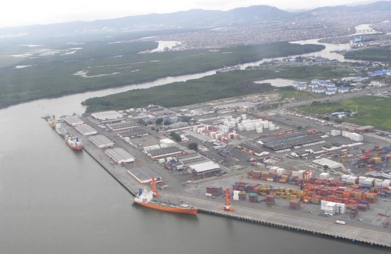 Ecuador port