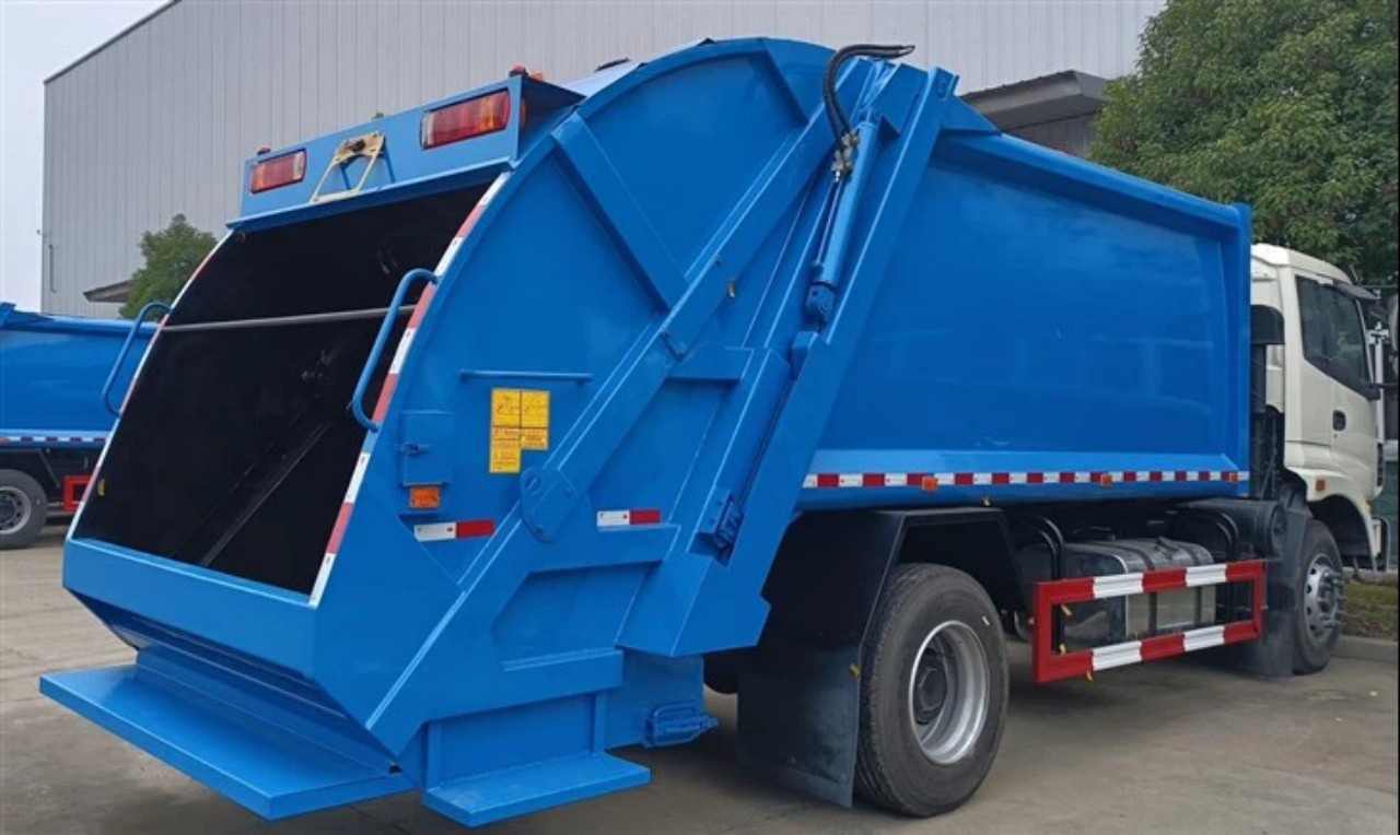 foton rear loader garbage truck 2