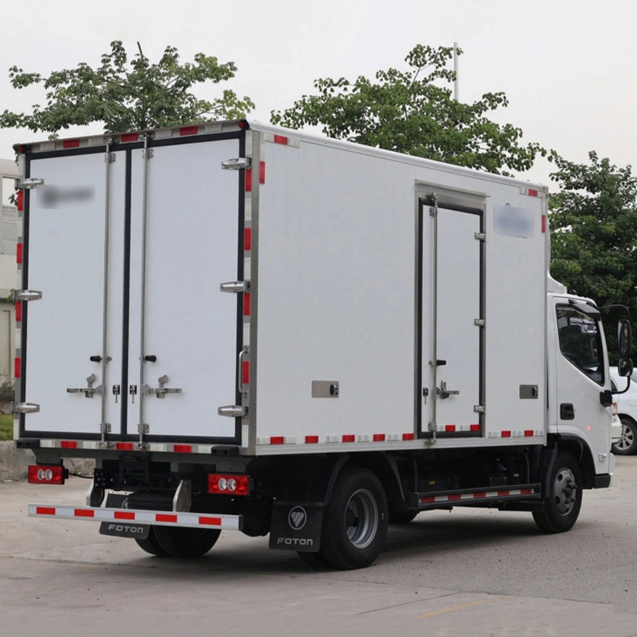 4x2 Reefer Truck Refrigerated Truck 7