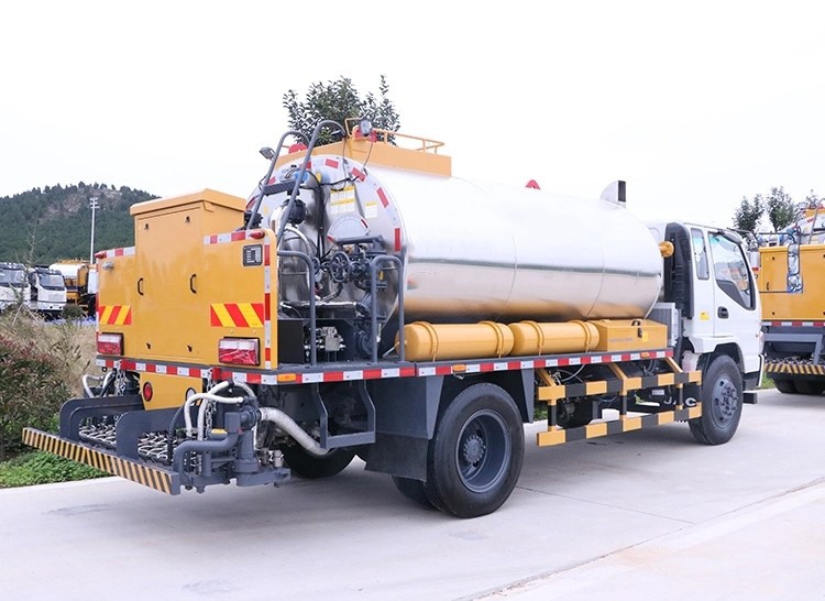 Bitumen Sprayers Advan 2