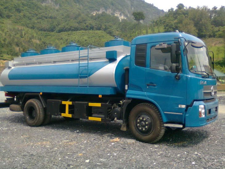 16000 Liters Oil Tanker Lorry