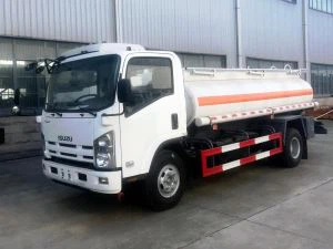 8000 Liters Bulk Oil Delivery Truck