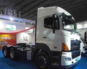 HINO 450HP Tractor Truck