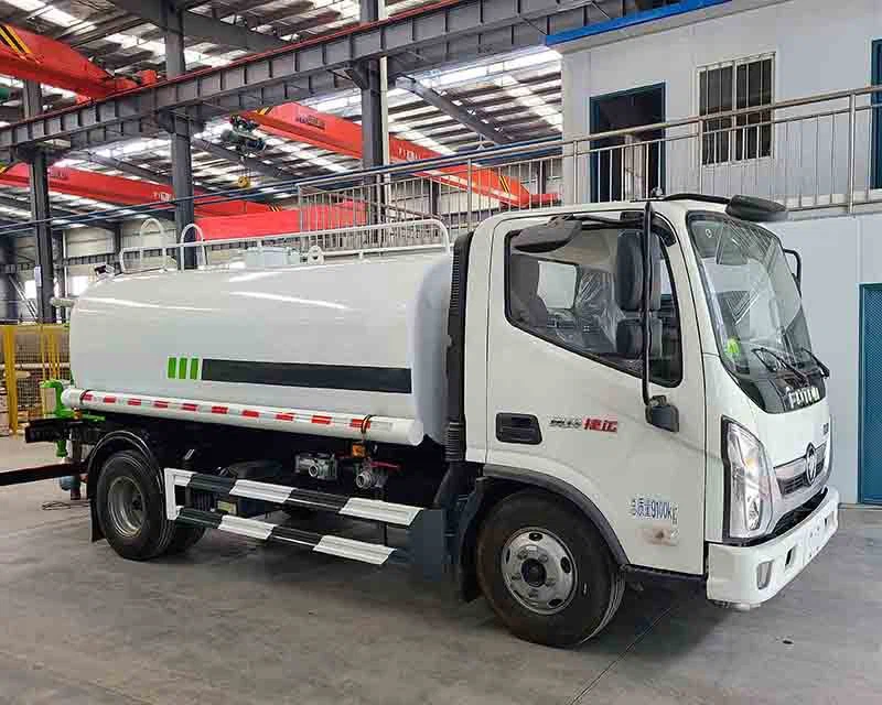 International Water Tank Truck 5CBM