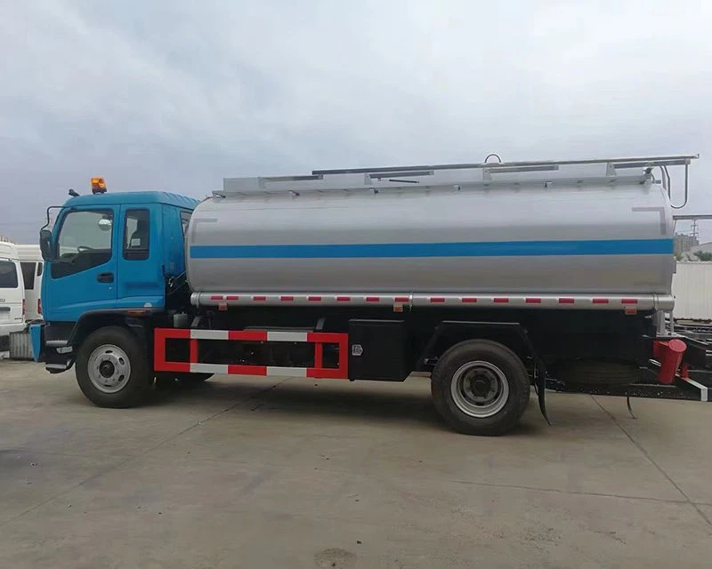 ISUZU FTR Fuel Tank Truck