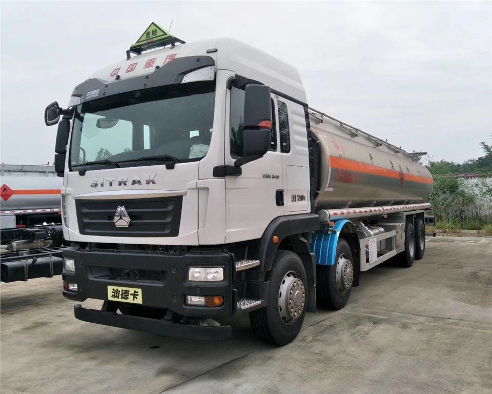 Sinotruk 8x4 30,000L Aluminum Fuel Tank Truck