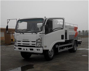 ISUZU Sewer Jetting Truck 4CBM