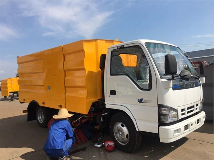 ISUZU Vacuum Street Sweeper Truck