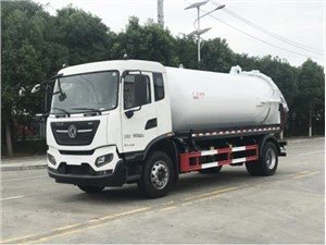 4 × 2 Vacuum Sewer Truck