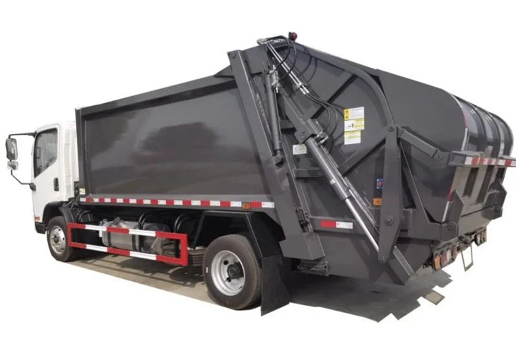 6 CBM 4x2 Refuse Collector Rear Loader Garbage Truck