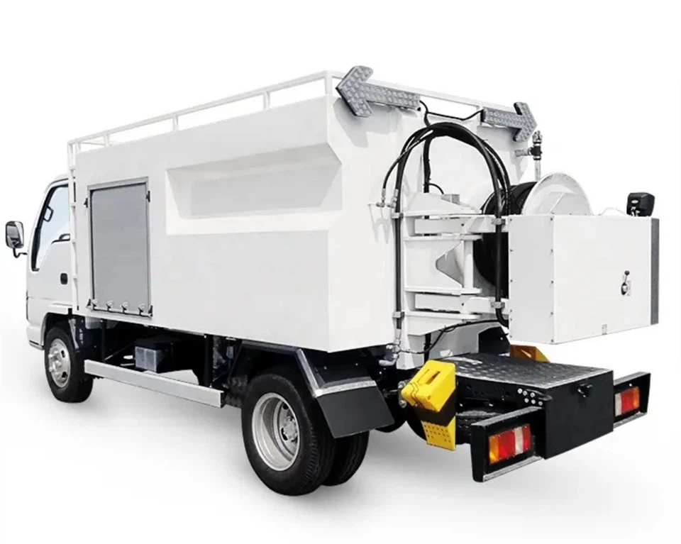 6 Wheelers 3200 Liters Sewer Jetter Truck