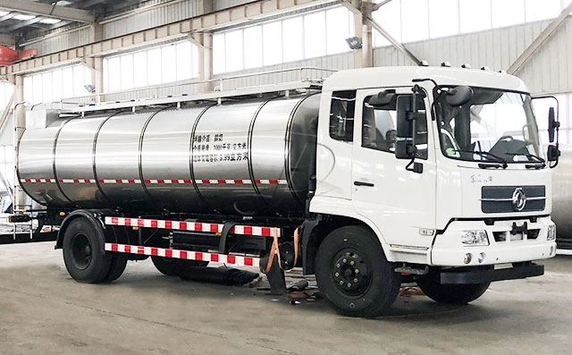 Dongfeng 4*2 12,000L Milk Tank Truck