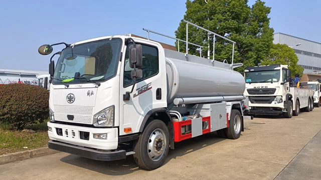 FAW 4*4 LHD All Wheels Drive 6,000L Fuel Tanker Truck