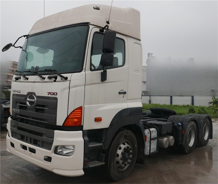 HINO 480HP 6X4 Tractor Truck Euro 5