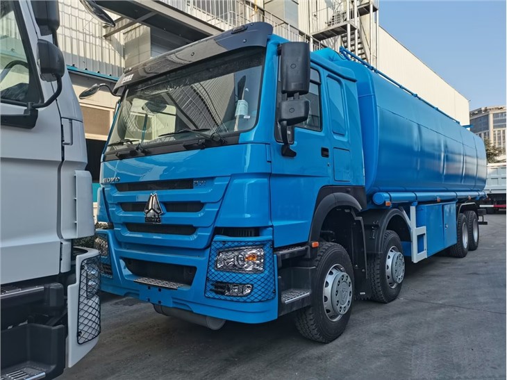 HOWO 30000 Liters Fuel Tank Lorry