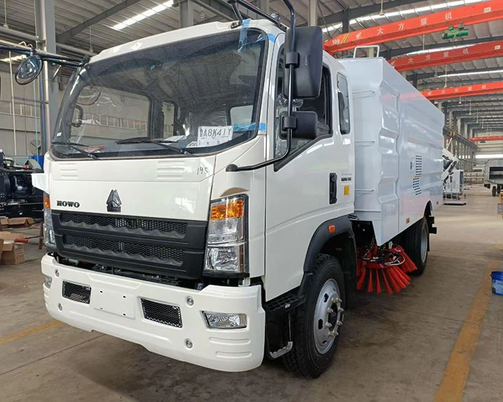 SINOTRUK 6CBM Street Sweeper Truck