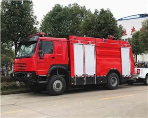 HOWO 4x4 Fire Water Truck