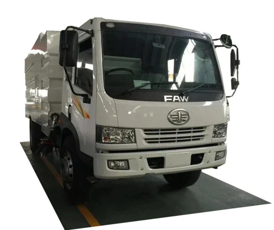 6 Wheelers 9000 Liters Street Cleaning Truck