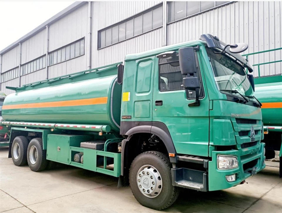 HOWO 18000 Liters Fuel Tank Truck