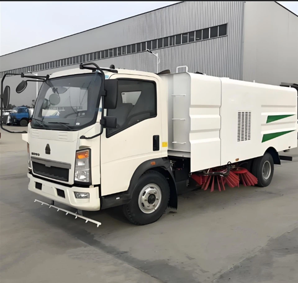 HOWO 6CBM Road Sweeper Truck