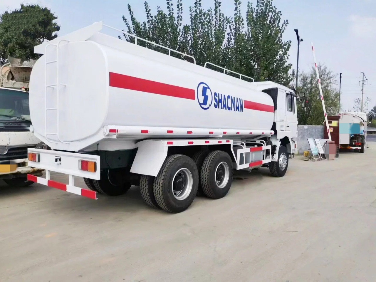 Fuel Tank Truck 2