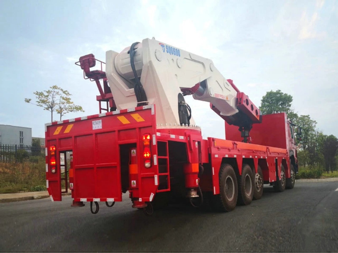 180t Knuckle Boom Truck Mounted Crane 5