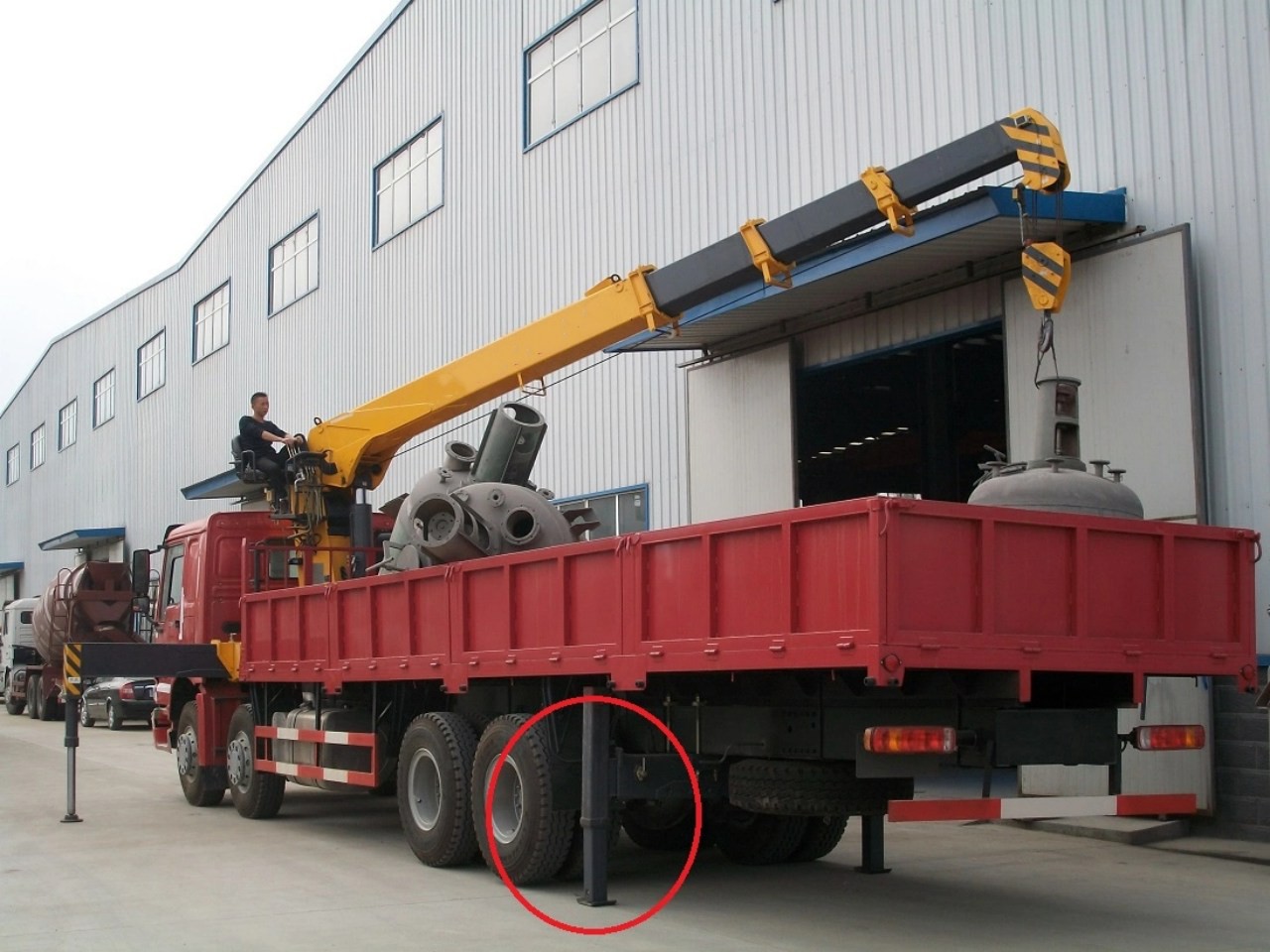 Telescoping Truck Mounted Crane 16 Ton 4