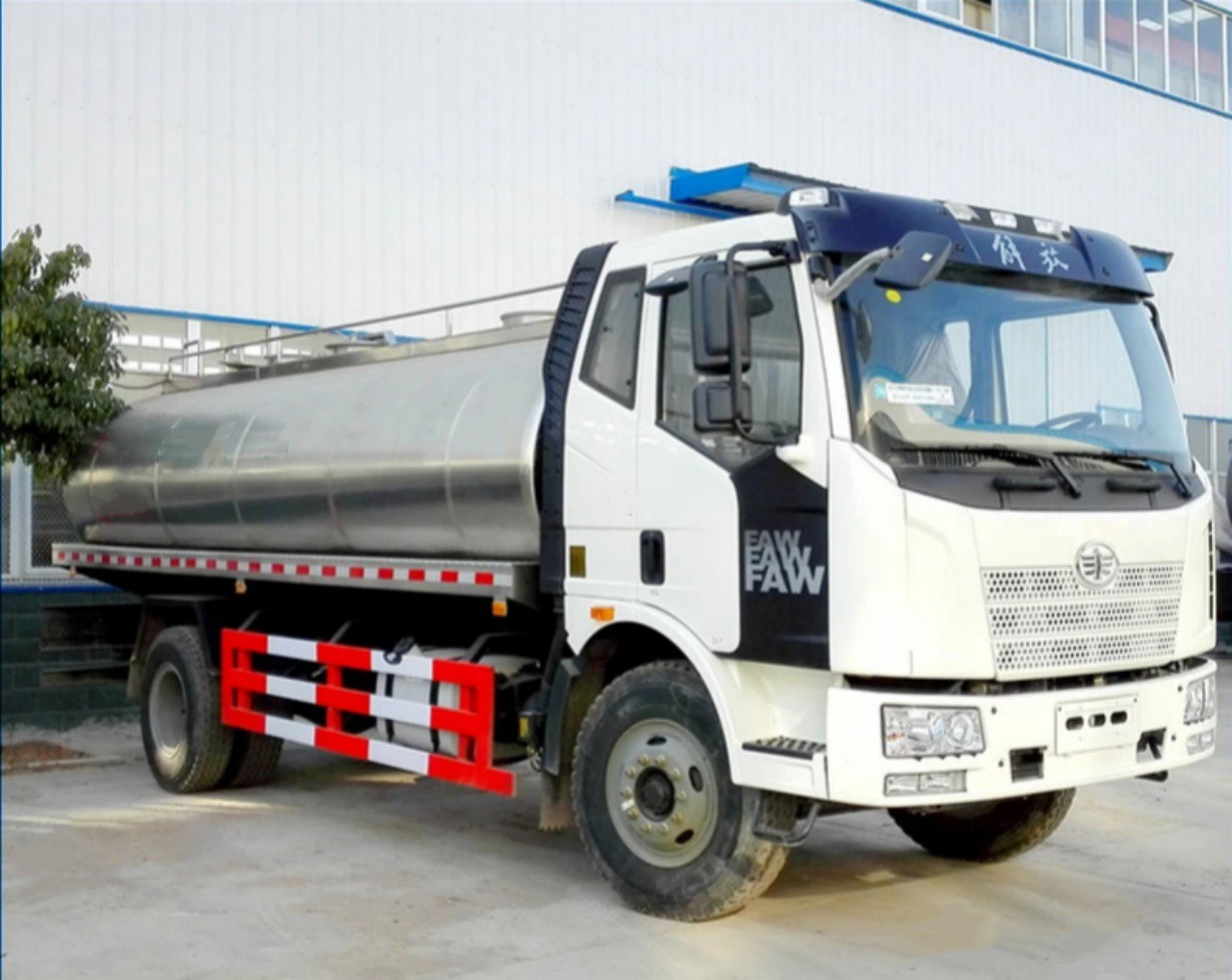 12 CBM Stainless Steel Milk Tank Truck 6